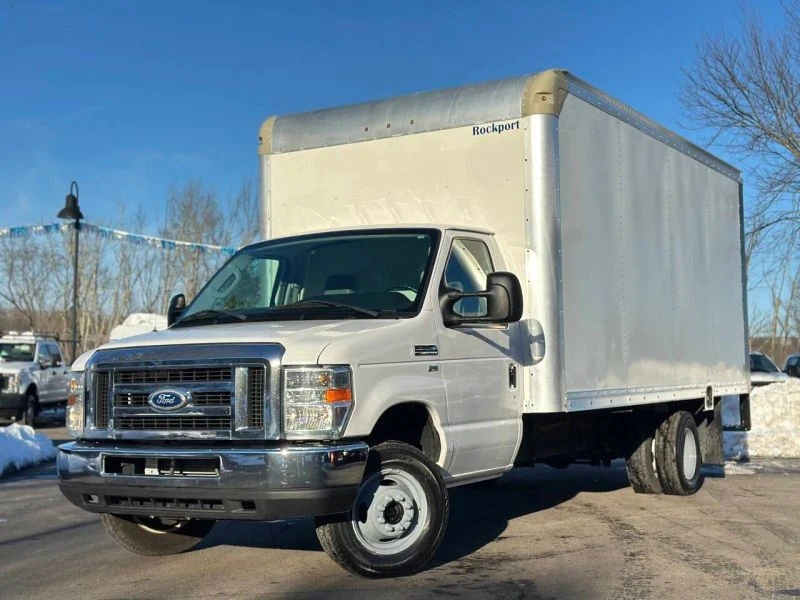 2016 Ford Econoline Van - Image 2 of 12