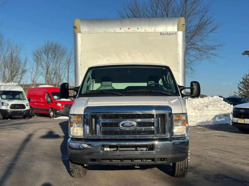 2016 Ford Econoline Van - Image 3 of 12