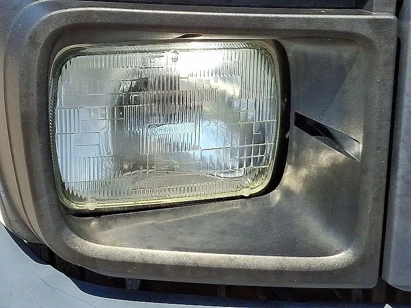 2016 Ford Econoline Van - Image 11 of 12