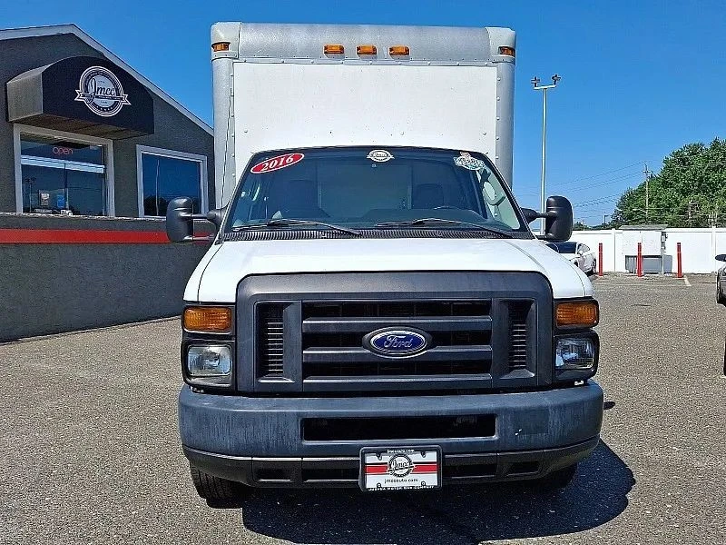 2016 Ford Econoline Van - Image 3 of 12
