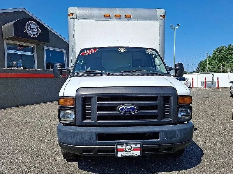 2016 Ford Econoline Van - Image 3 of 12