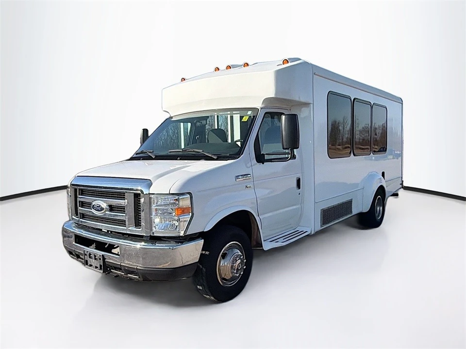 2016 Ford Econoline Van - Image 3 of 12