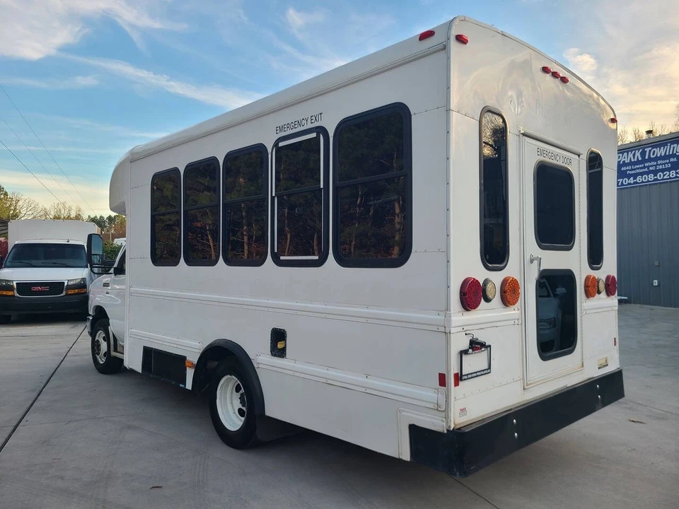 2016 Ford Econoline Van - Image 4 of 21