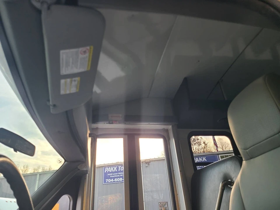 2016 Ford Econoline Van - Image 13 of 21