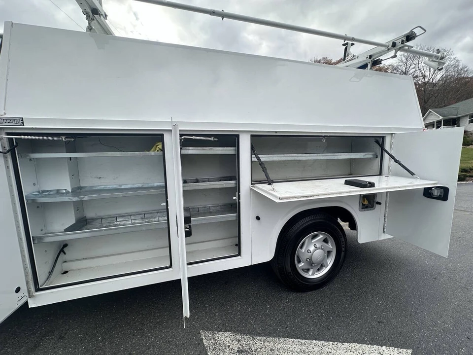 2016 Ford Econoline Van - Image 9 of 12