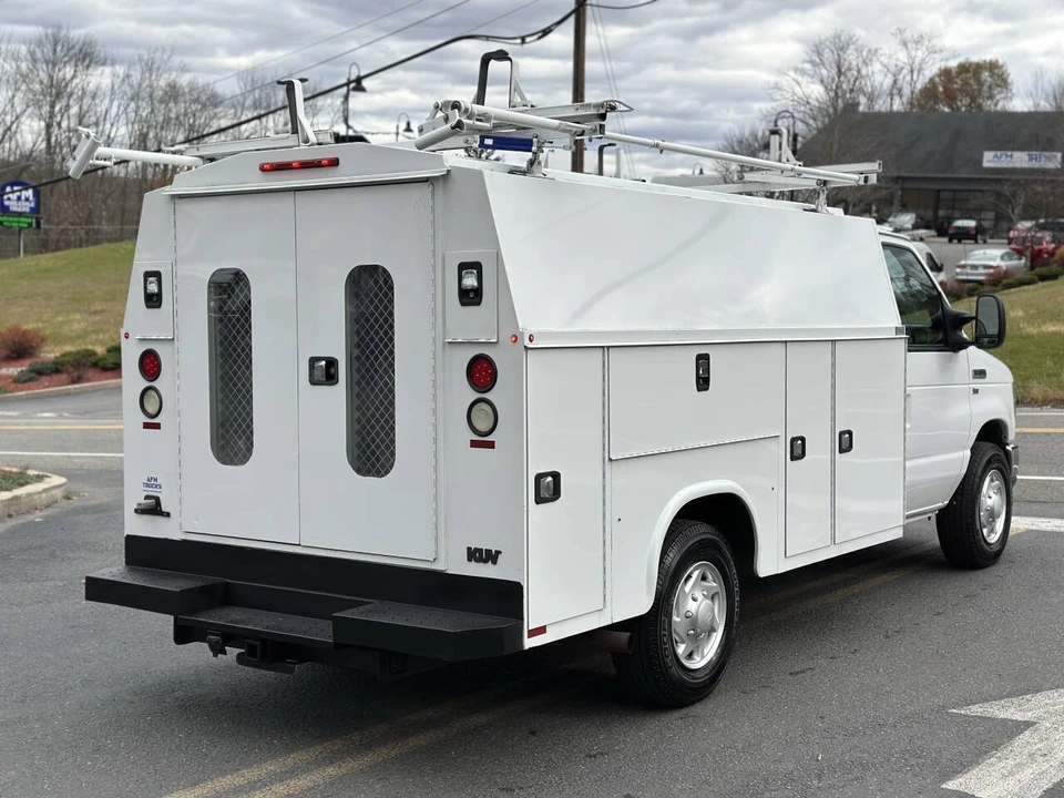 2016 Ford Econoline Van - Image 4 of 12