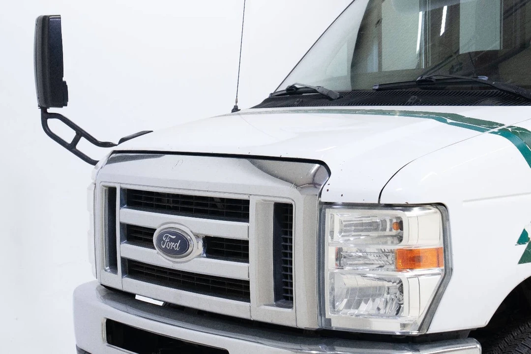 2016 Ford Econoline Van - Image 20 of 31
