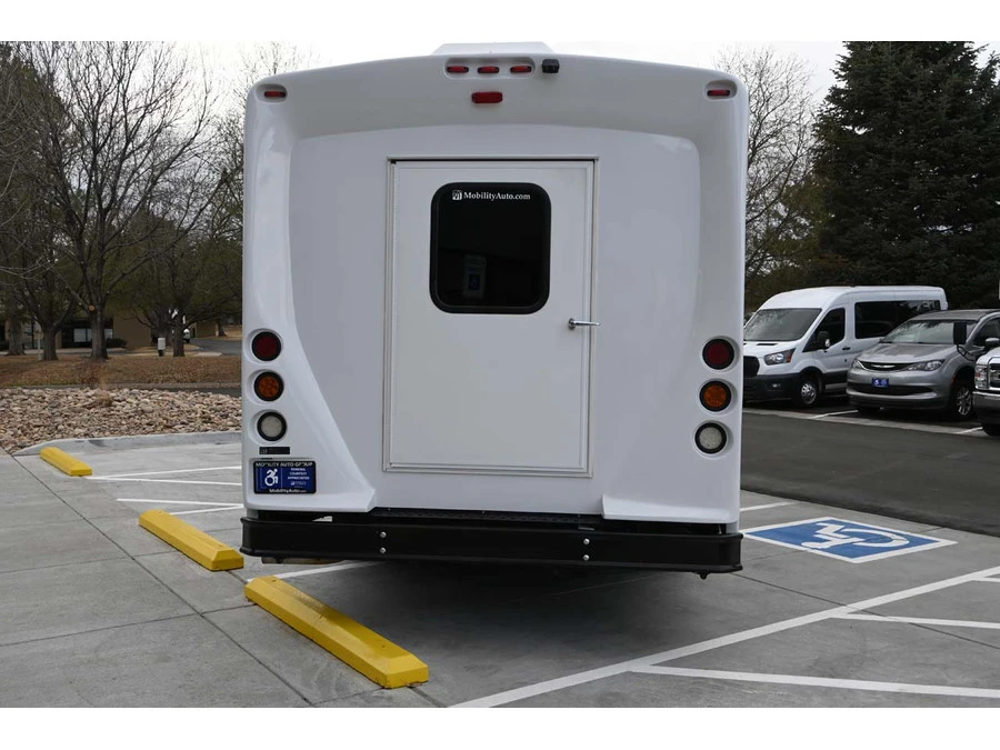 2016 Ford Econoline Van - Image 7 of 31