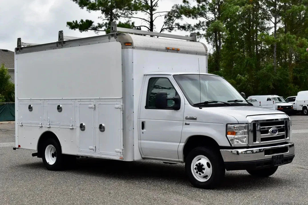 2016 Ford Econoline Van - Image 15 of 21