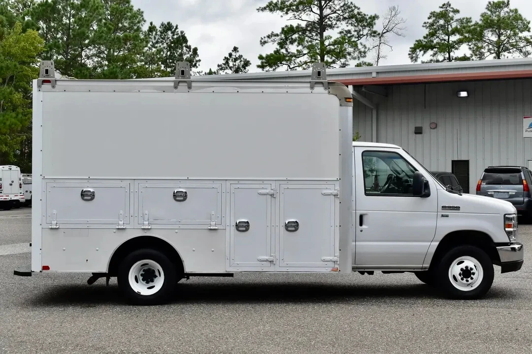 2016 Ford Econoline Van - Image 13 of 21