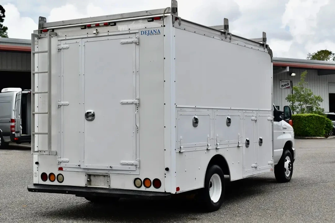 2016 Ford Econoline Van - Image 10 of 21