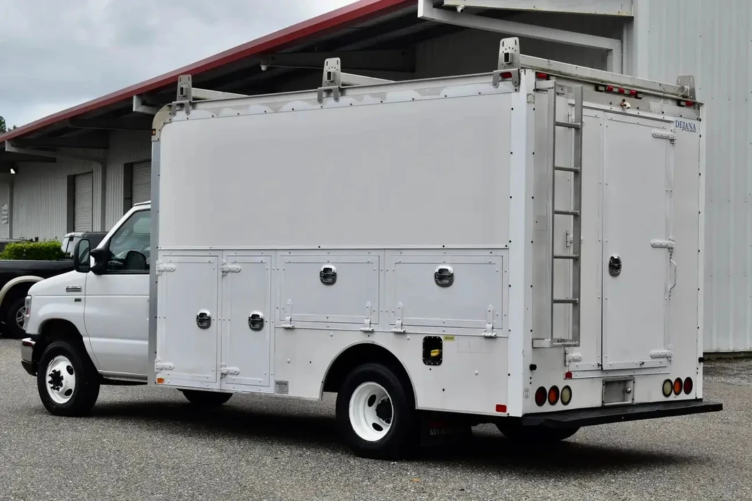 2016 Ford Econoline Van - Image 8 of 21