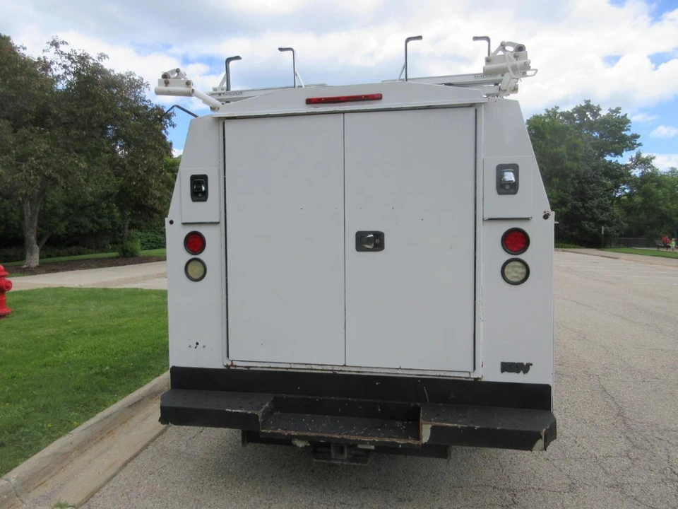 2016 Ford Econoline Van - Image 13 of 31