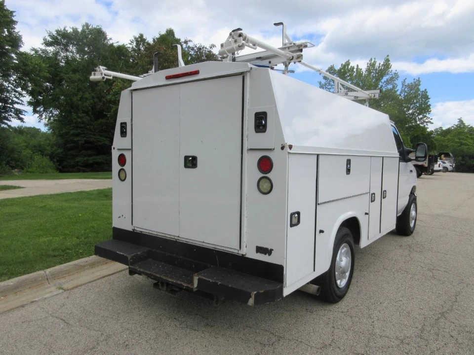2016 Ford Econoline Van - Image 11 of 31