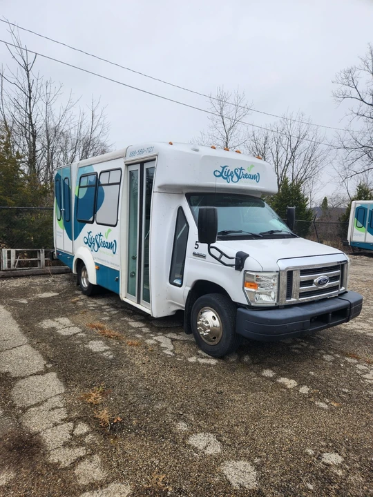 2016 Ford Econoline Van - Image 3 of 5