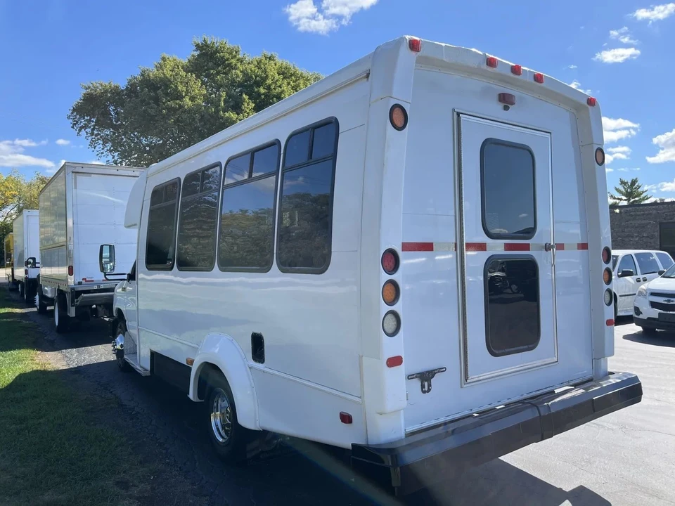 2016 Ford Econoline Van - Image 12 of 12