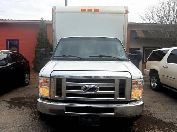 2016 Ford Econoline Van - Image 3 of 15