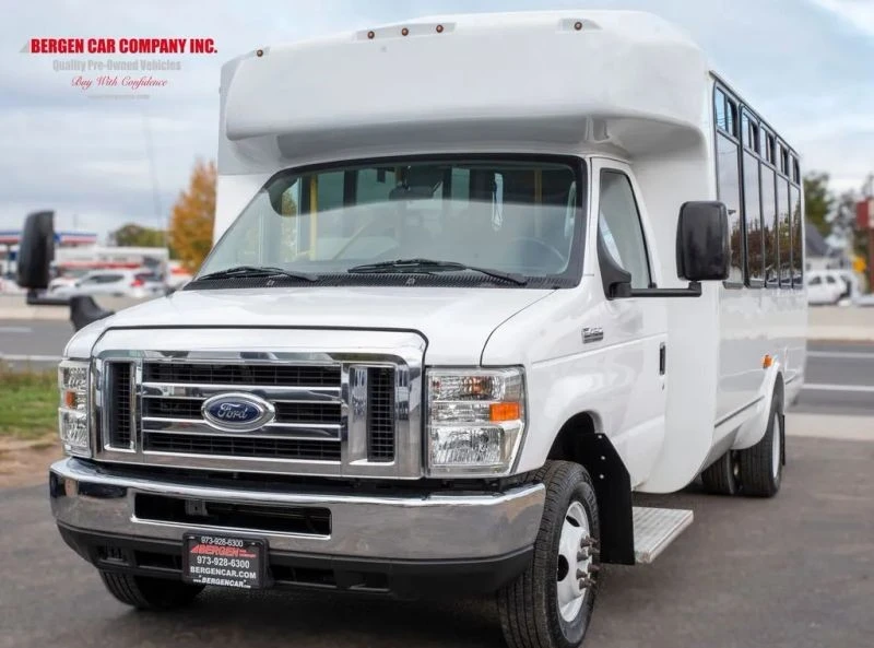 2016 Ford Econoline Van - Image 6 of 12
