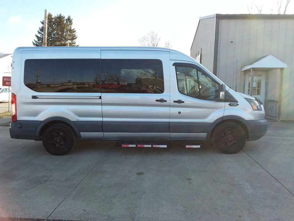 2016 Ford Econoline Van - Image 10 of 21