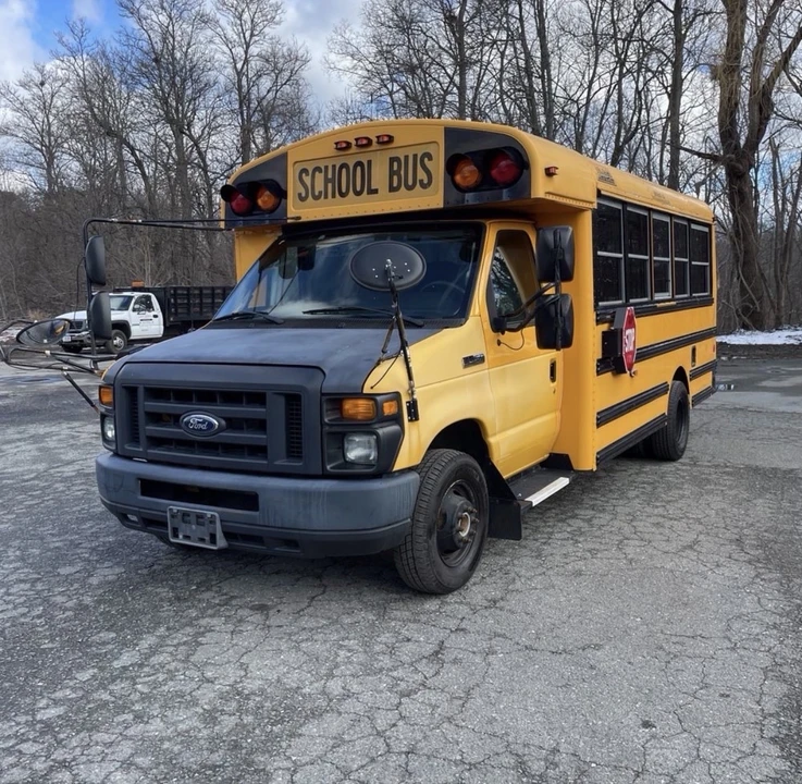 2016 Ford Econoline Van - Image 5 of 7