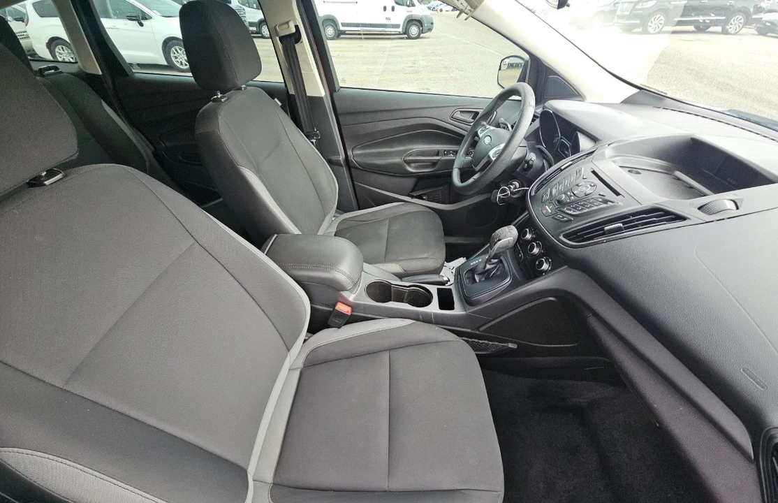 2016 Ford Escape - Image 8 of 11