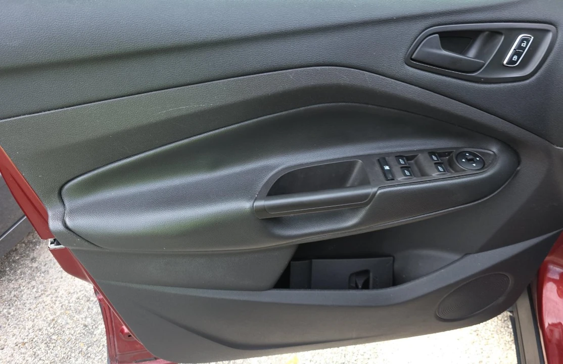 2016 Ford Escape - Image 9 of 11