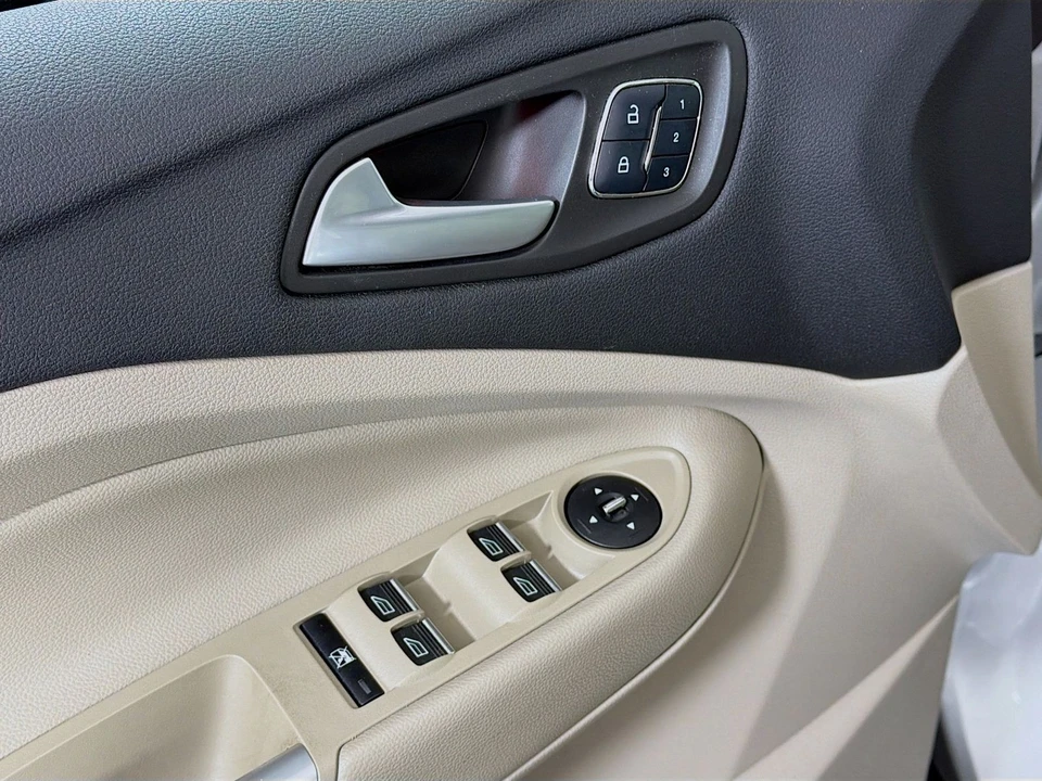 2016 Ford Escape - Image 21 of 21