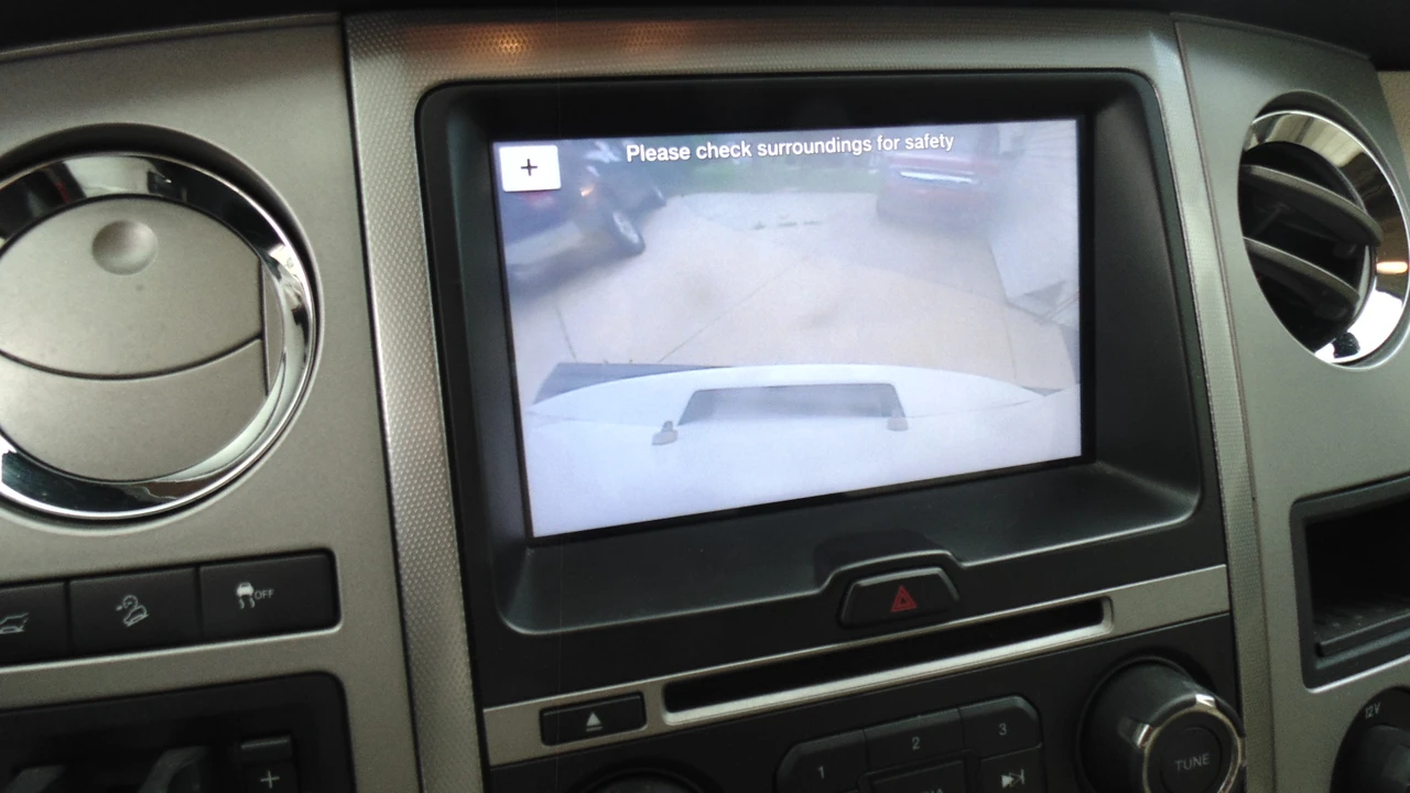 2016 Ford Expedition 3rd Gen - Image 5 of 19