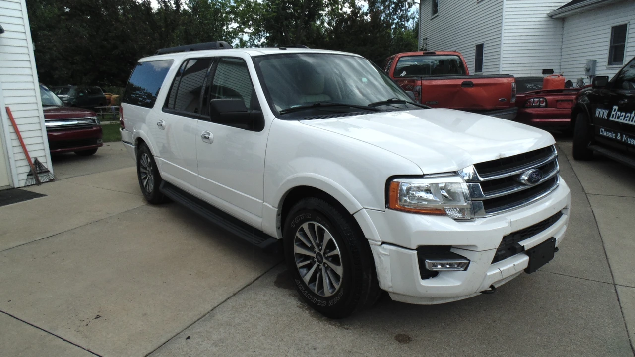 2016 Ford Expedition 3rd Gen - Image 19 of 19