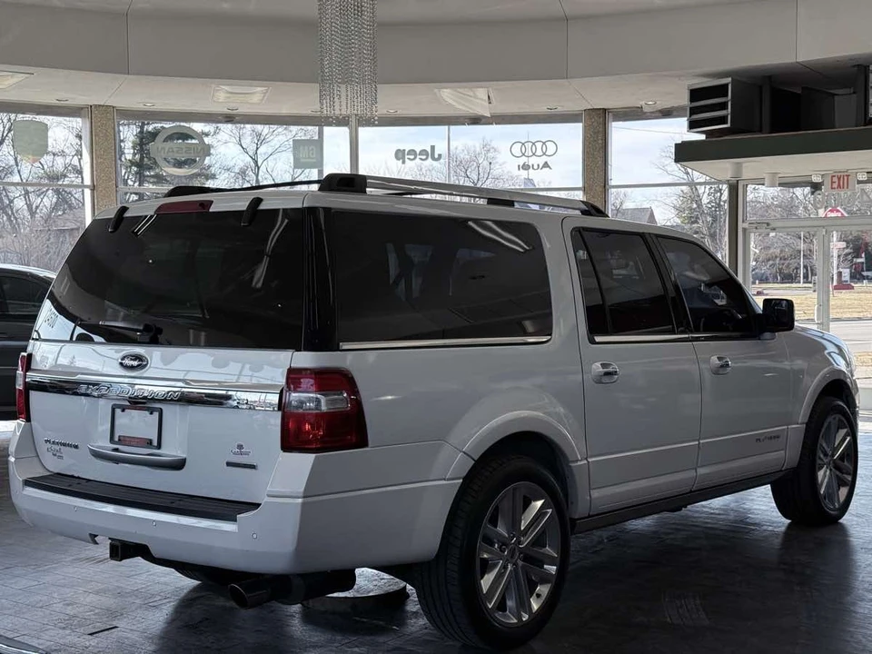 2016 Ford Expedition 3rd Gen - Image 9 of 12
