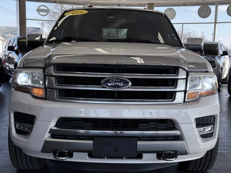2016 Ford Expedition 3rd Gen - Image 4 of 12