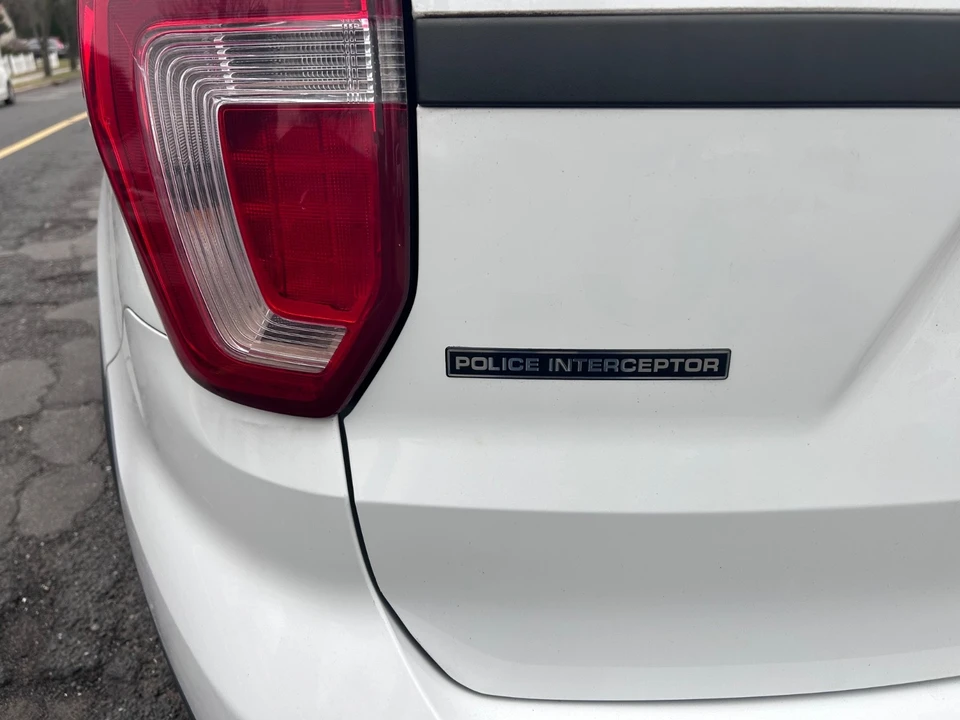 2016 Ford Explorer 5th Gen - Image 6 of 8