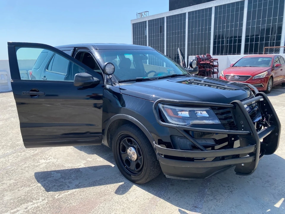 2016 Ford Explorer 5th Gen - Image 3 of 19