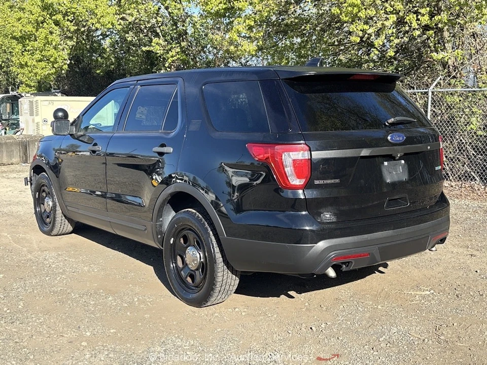 2016 Ford Explorer 5th Gen - Image 3 of 12