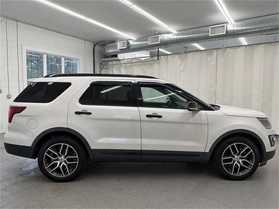 2016 Ford Explorer 5th Gen - Image 4 of 17