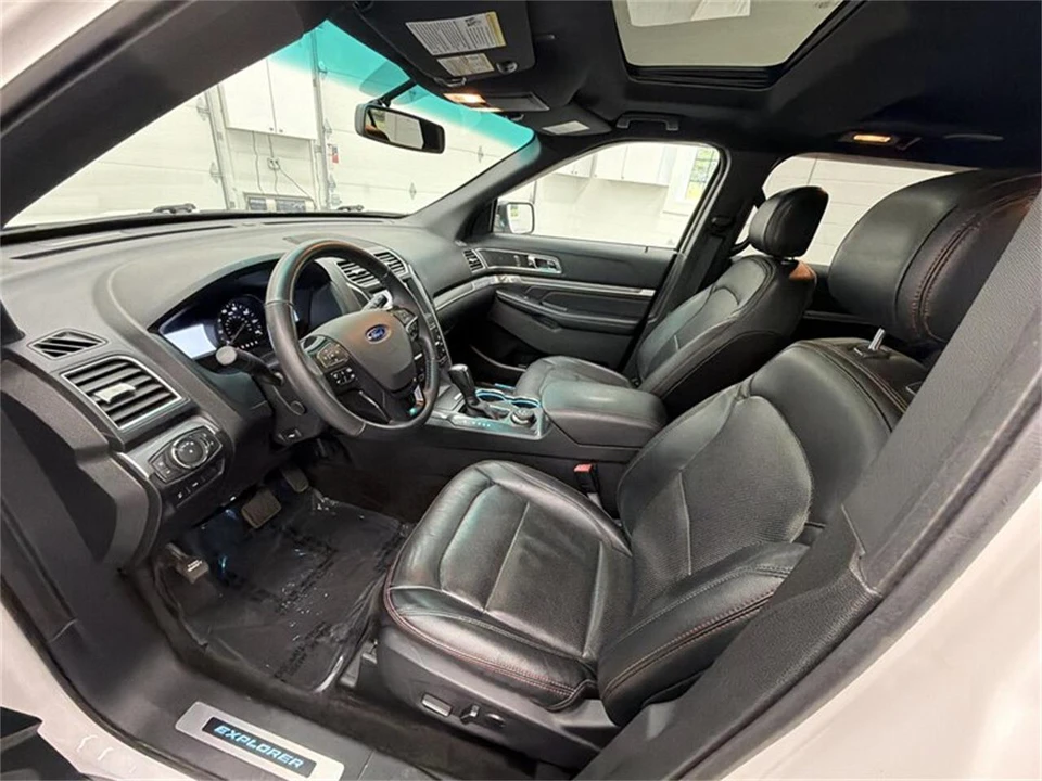2016 Ford Explorer 5th Gen - Image 10 of 17