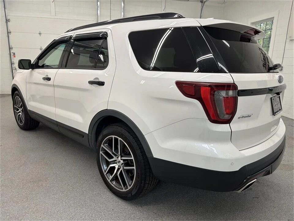 2016 Ford Explorer 5th Gen - Image 7 of 17