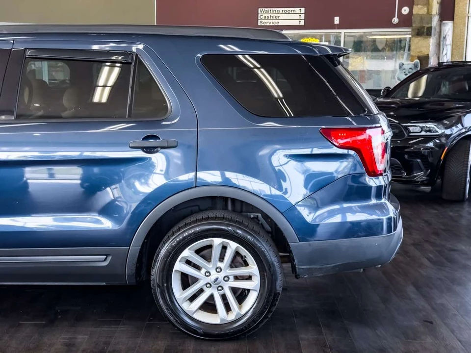 2016 Ford Explorer 5th Gen - Image 11 of 12