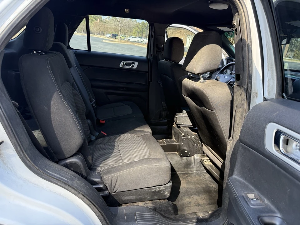 2016 Ford Explorer 5th Gen - Image 12 of 13