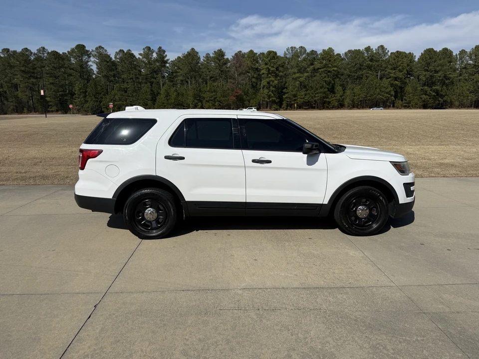 2016 Ford Explorer 5th Gen - Image 6 of 13