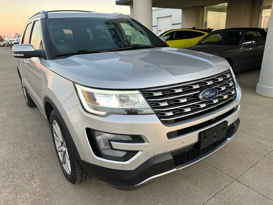 2016 Ford Explorer 5th Gen - Image 2 of 12