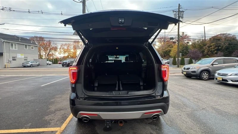 2016 Ford Explorer 5th Gen - Image 9 of 12