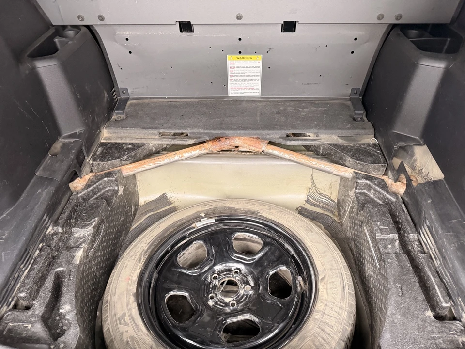 2016 Ford Explorer 5th Gen - Image 15 of 20