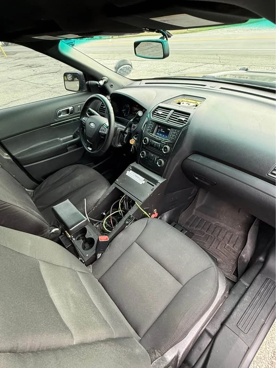 2016 Ford Explorer 5th Gen - Image 9 of 15