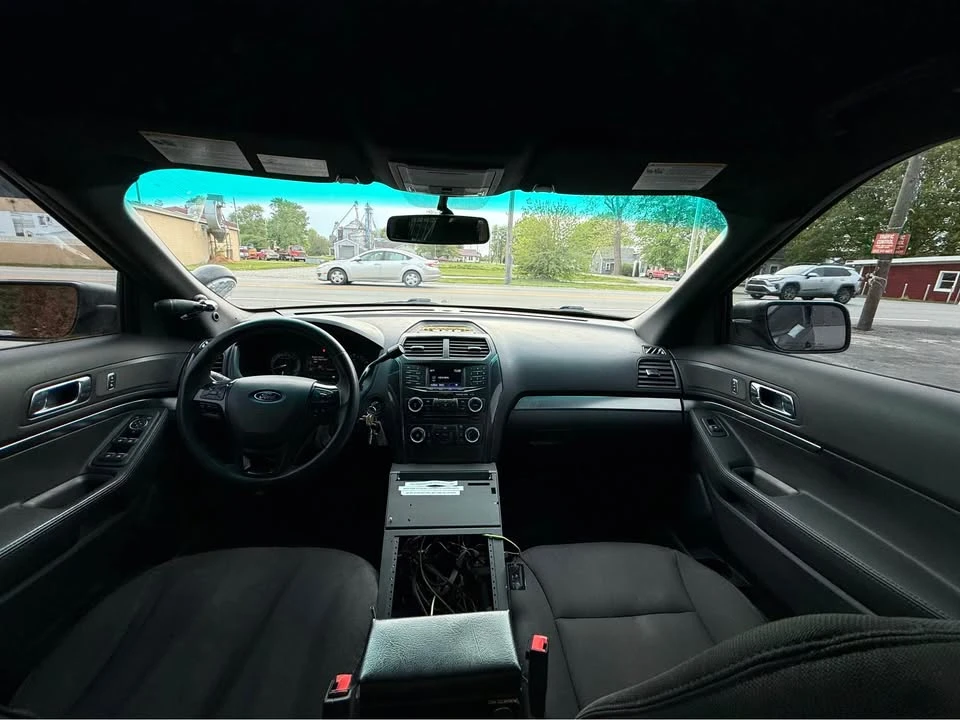 2016 Ford Explorer 5th Gen - Image 10 of 15