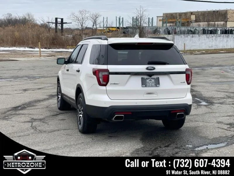2016 Ford Explorer 5th Gen - Image 4 of 12