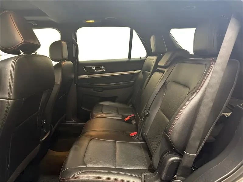 2016 Ford Explorer 5th Gen - Image 10 of 12