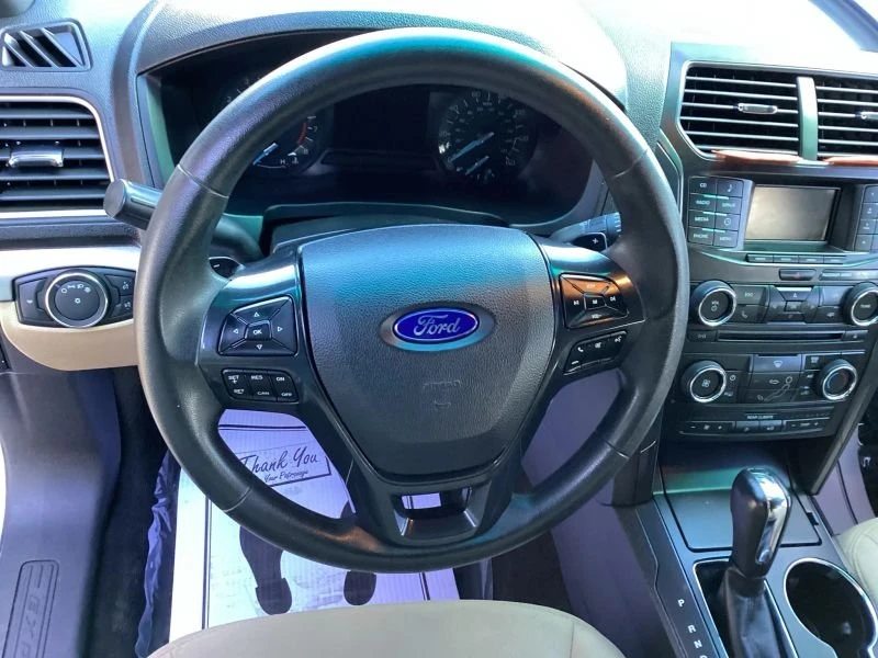 2016 Ford Explorer - Image 10 of 12