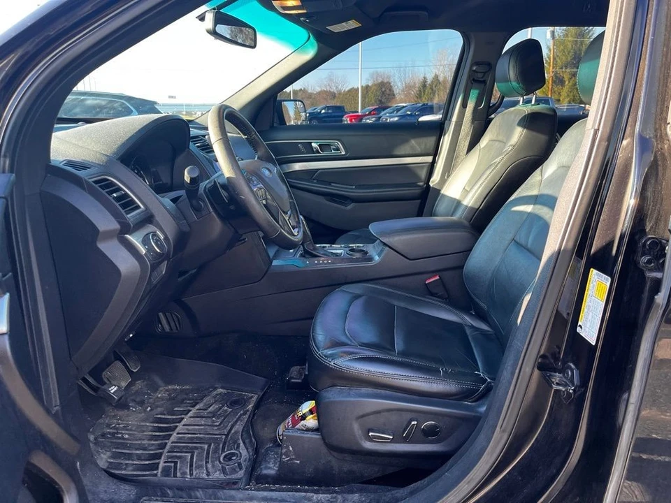2016 Ford Explorer 5th Gen - Image 9 of 12