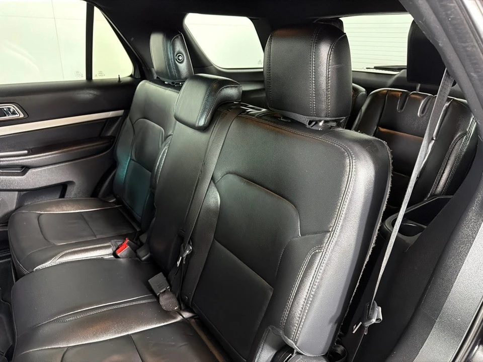 2016 Ford Explorer 5th Gen - Image 16 of 21